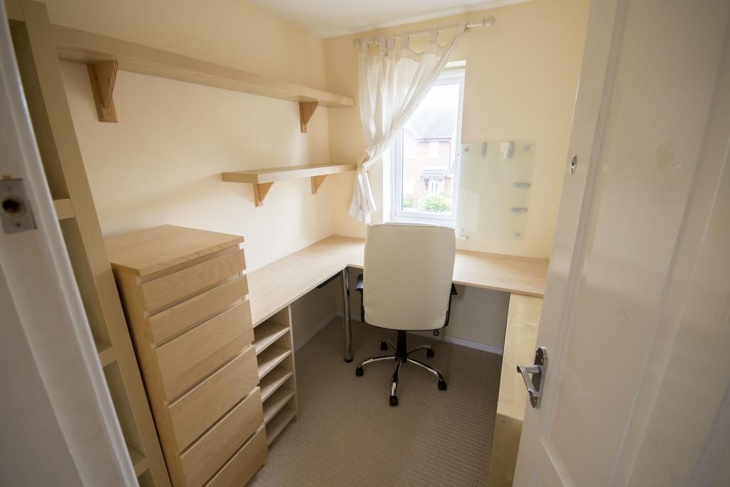 32 Pentland Close Честер Экстерьер фото