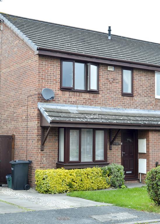 32 Pentland Close Честер Экстерьер фото